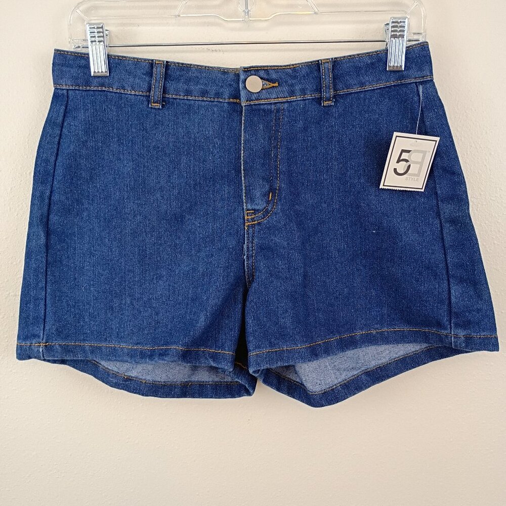 NWT Girls Medium Denim Shorts | Blue Jean Shorts | 2‑Pocket Casual
